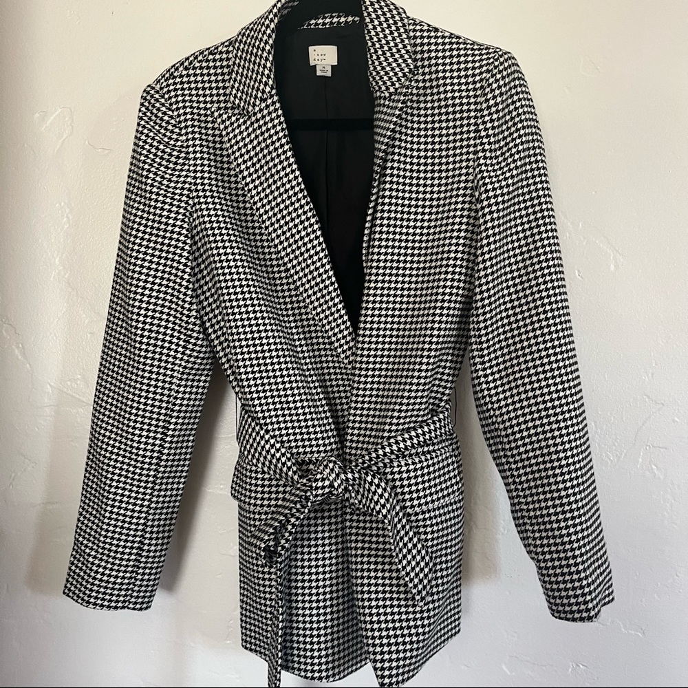 houndstooth blazer
